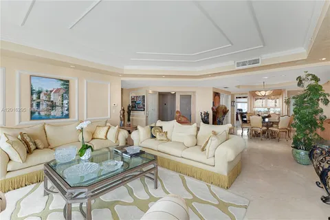 $2,900,000 | 19955 Northeast 38th Court, Unit 1403, Aventura, FL 33180