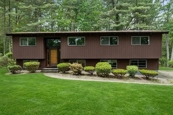 $749,000 | 20 Hunt Road, Sudbury, MA 01776