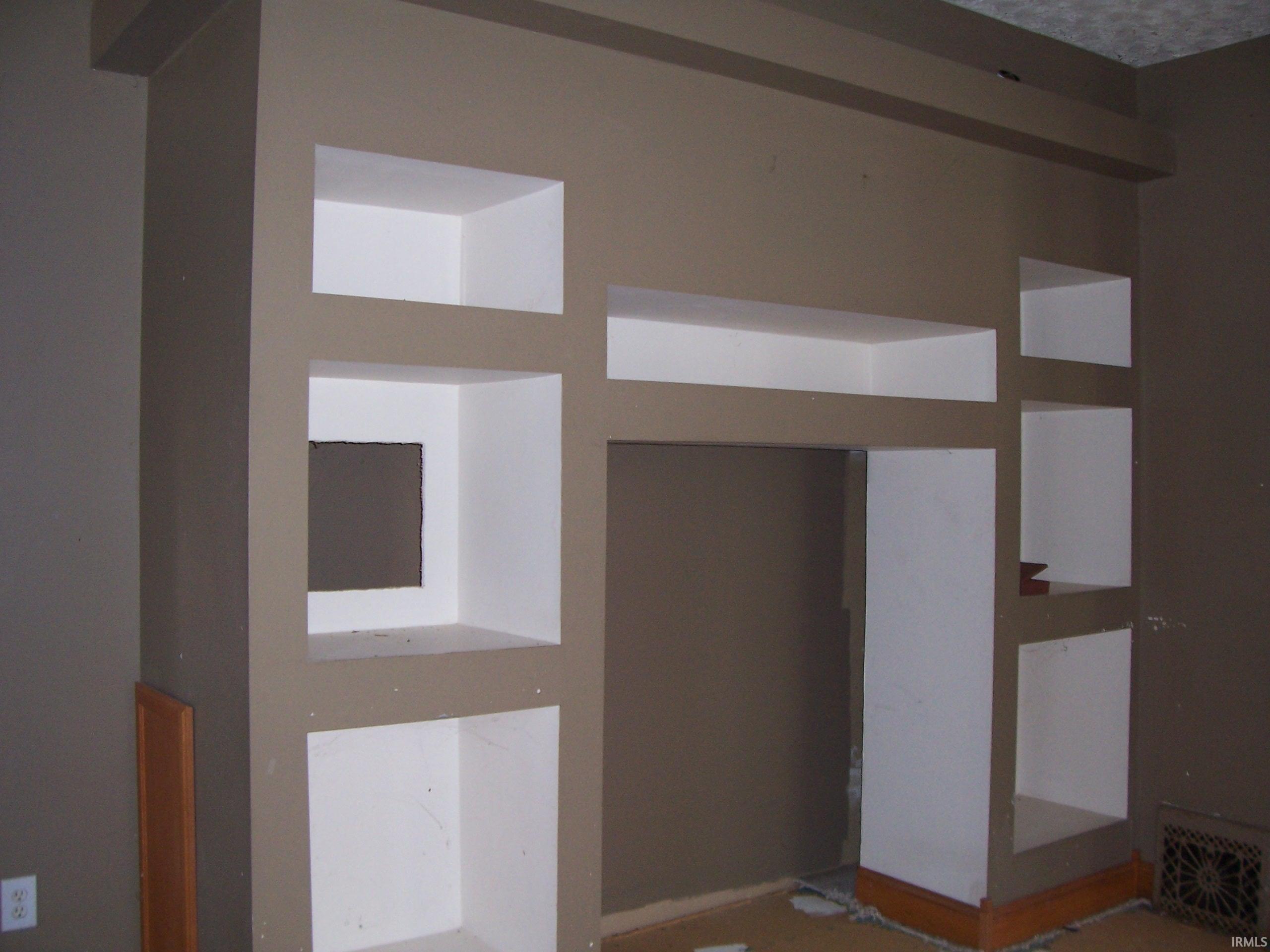 1927 George Street Logansport, IN 46947 - Photo 5 of 16