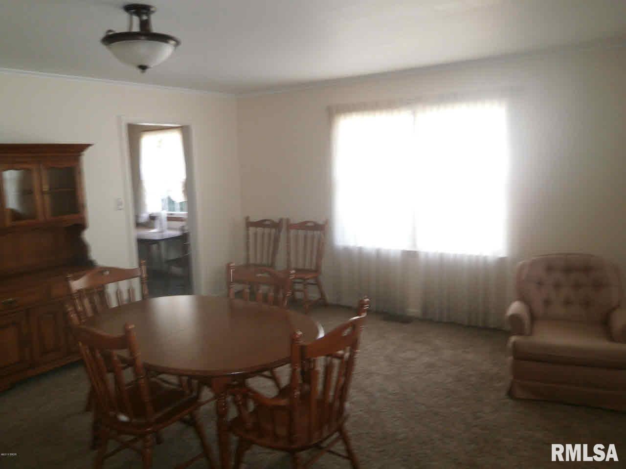 209 West Reed Street Benton, IL 62812 - Photo 16 of 36