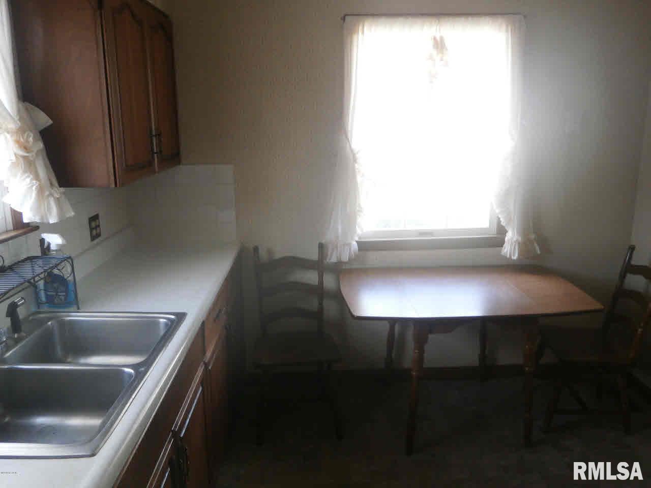 209 West Reed Street Benton, IL 62812 - Photo 24 of 36