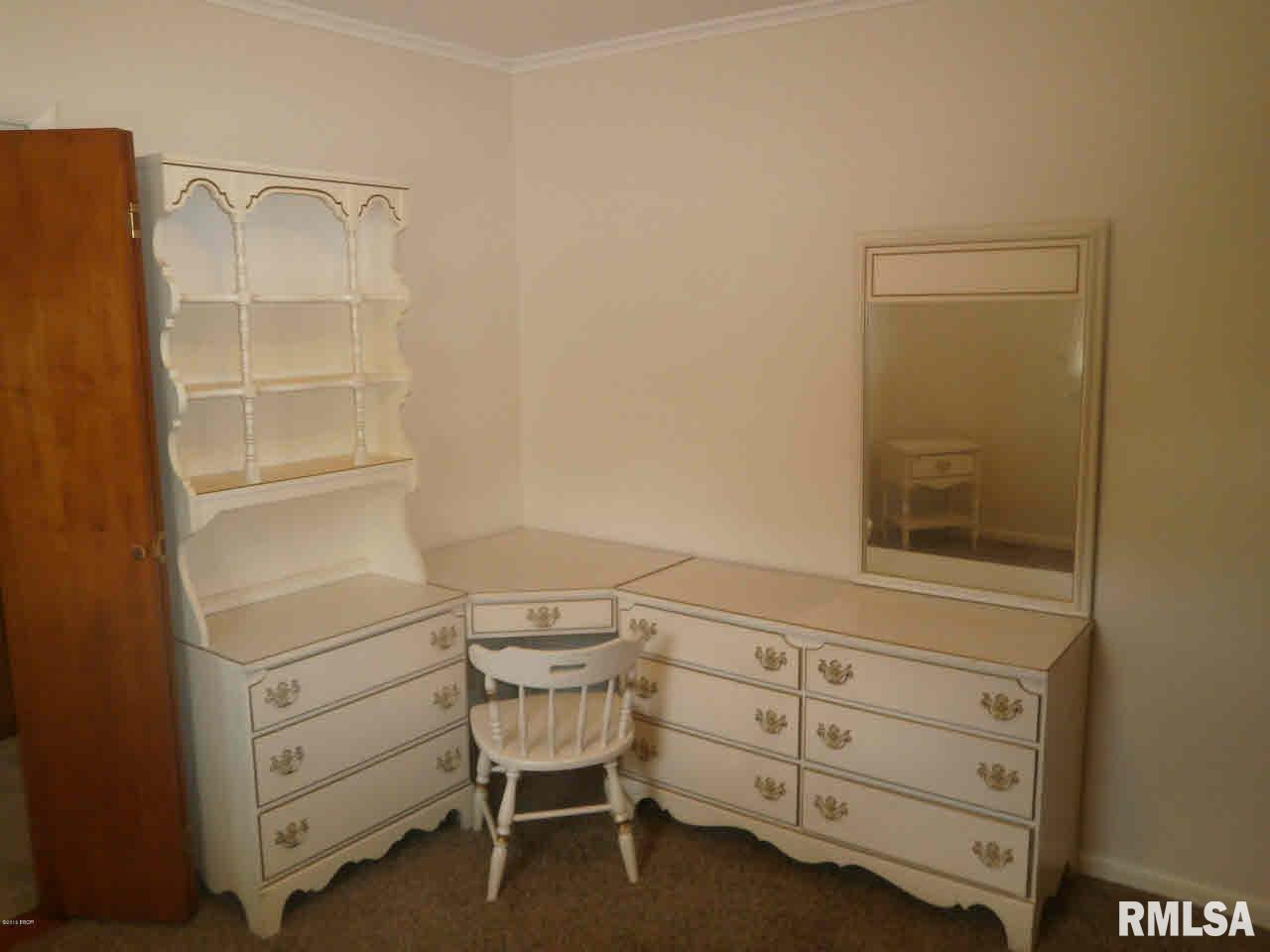 209 West Reed Street Benton, IL 62812 - Photo 32 of 36