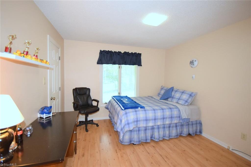 428 4 Brooks Road Winston-Salem, NC 27107 - Photo 13 of 22 Gallery Image 13