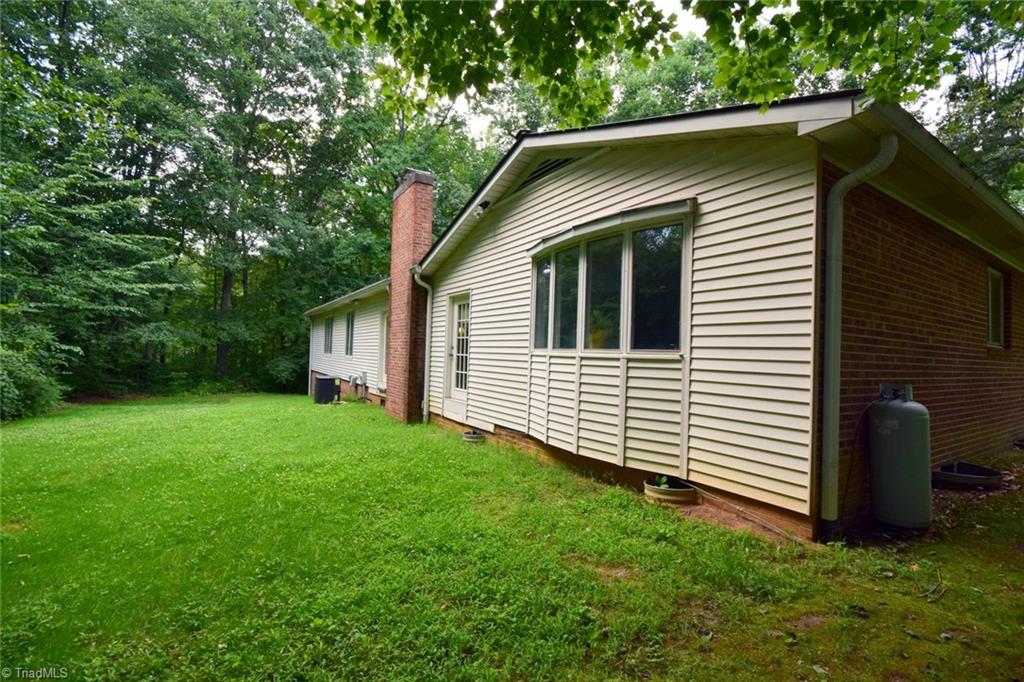 428 4 Brooks Road Winston-Salem, NC 27107 - Photo 21 of 22 Gallery Image 21