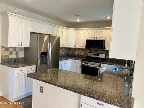 $7,000 | 82 3rd Street, Fair Haven, NJ 07704