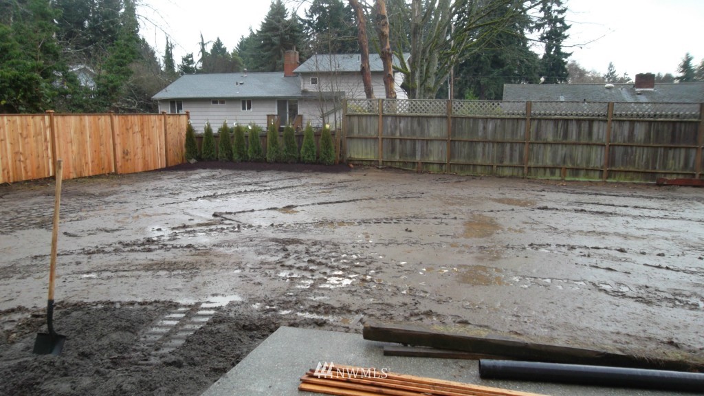 9010 217th Street Southwest Edmonds, WA 98026 - Photo 2 of 15 Gallery Image 2