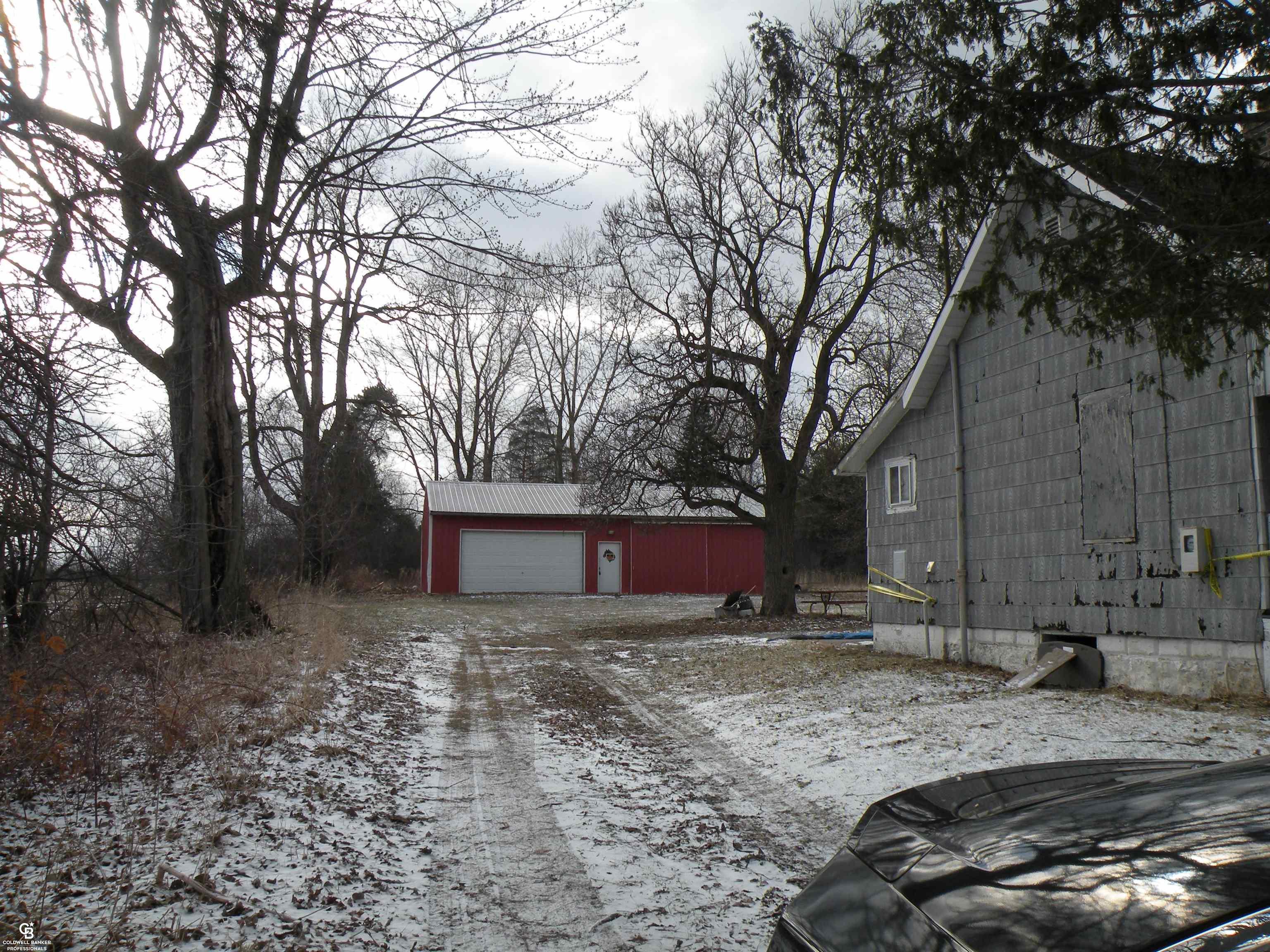7627 Emmett Road Yale, MI 48097 - Photo 3 of 11