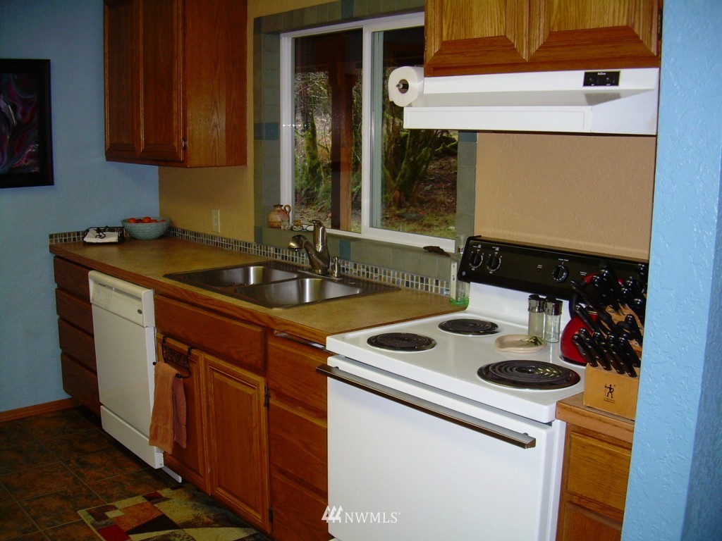 158 Bevin Lake Road Randle, WA 98377 - Photo 13 of 24 Gallery Image 13