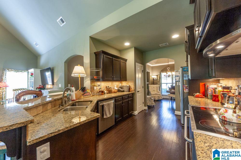 204 Perthshire Cove Pelham, AL 35124 - Photo 18 of 30