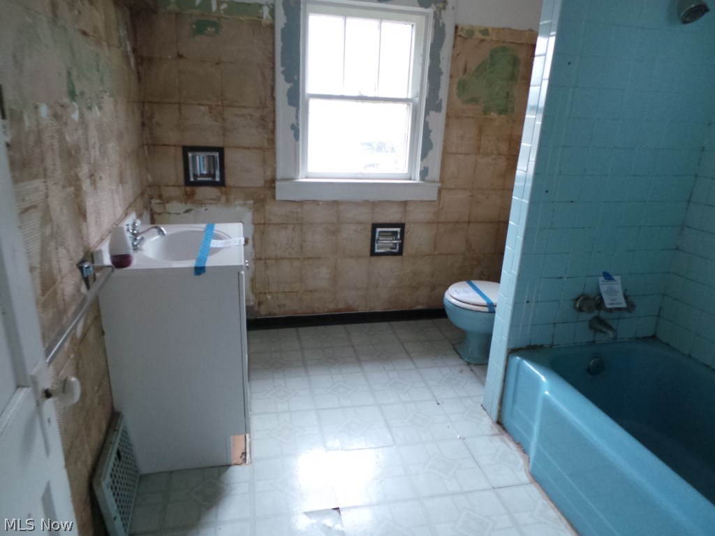 414 Cornell Street Akron, OH 44310 - Photo 7 of 13 Gallery Image 7