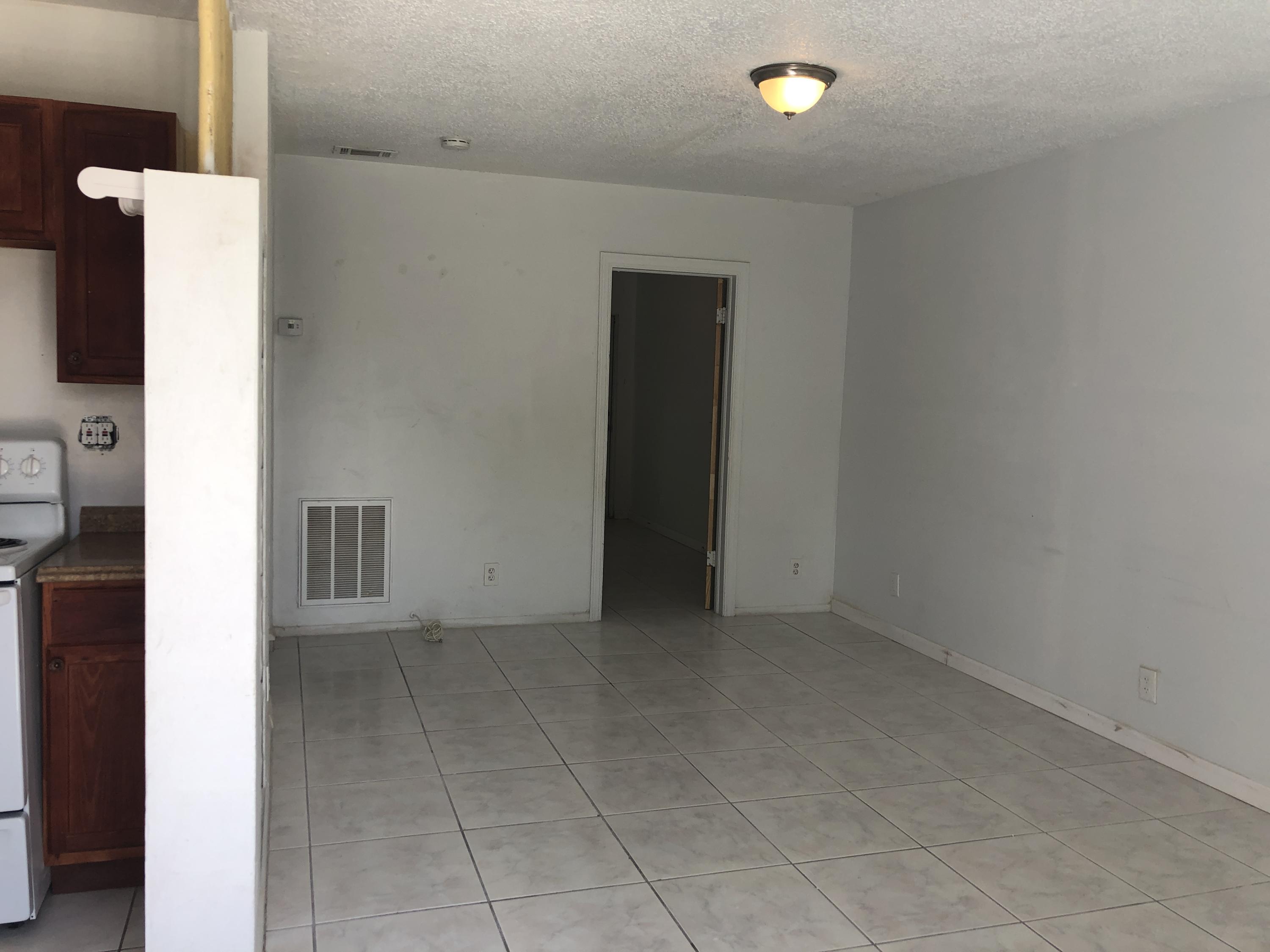 184 West 24th Street Riviera Beach, FL 33404 - Photo 17 of 27 IMG_4848