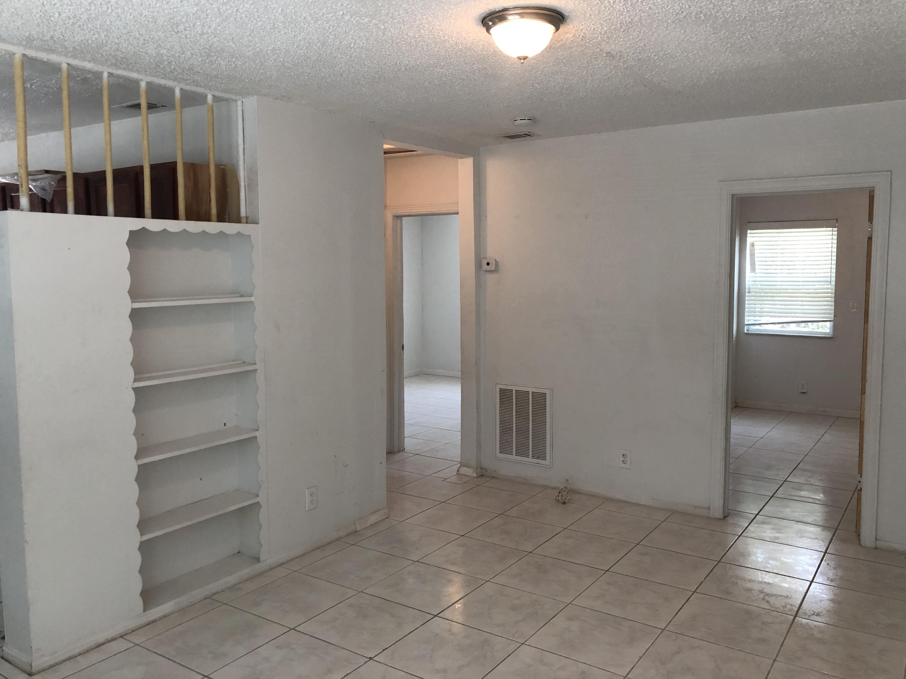 184 West 24th Street Riviera Beach, FL 33404 - Photo 18 of 27 IMG_4840