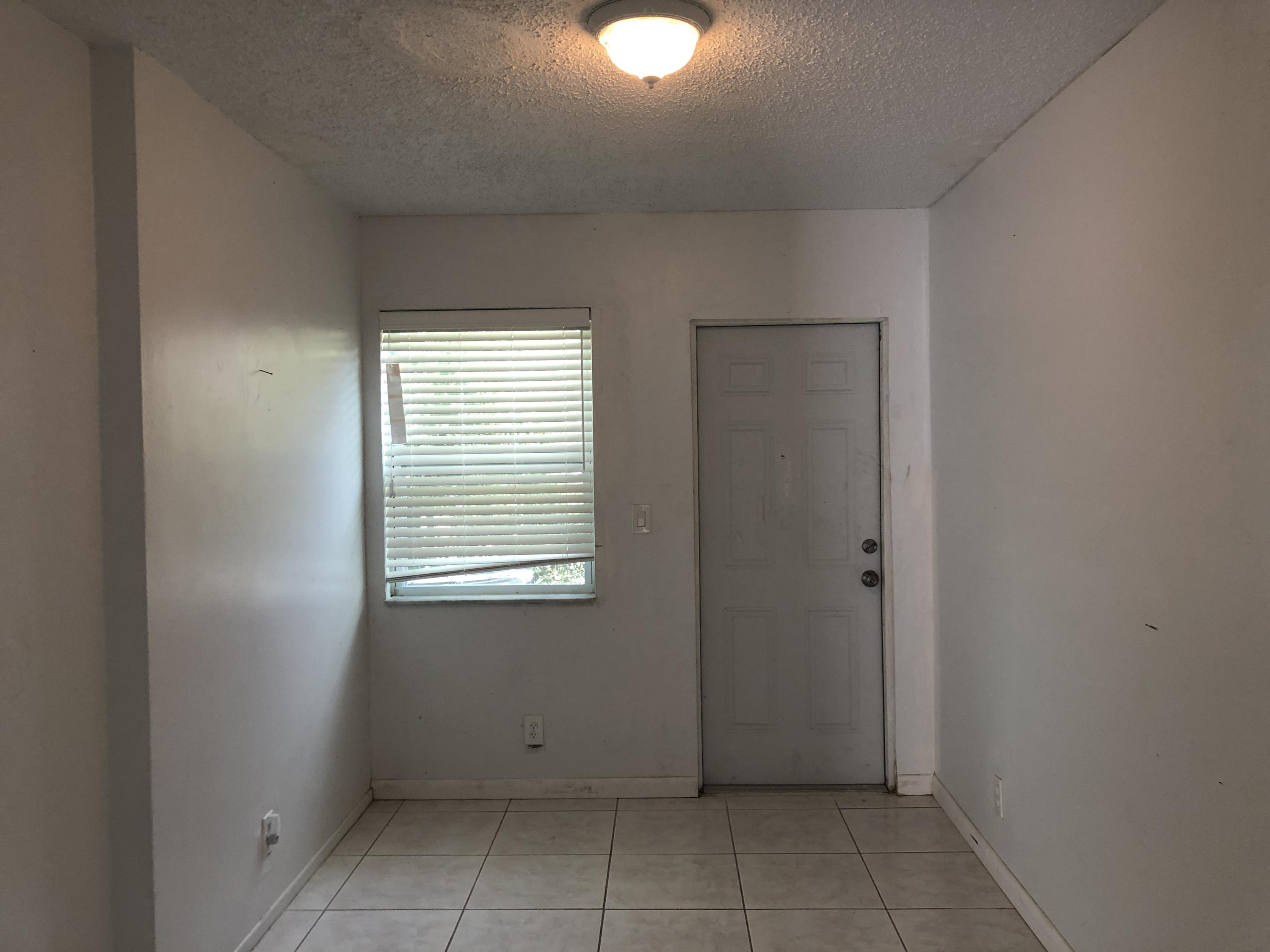 184 West 24th Street Riviera Beach, FL 33404 - Photo 21 of 27 IMG_4833