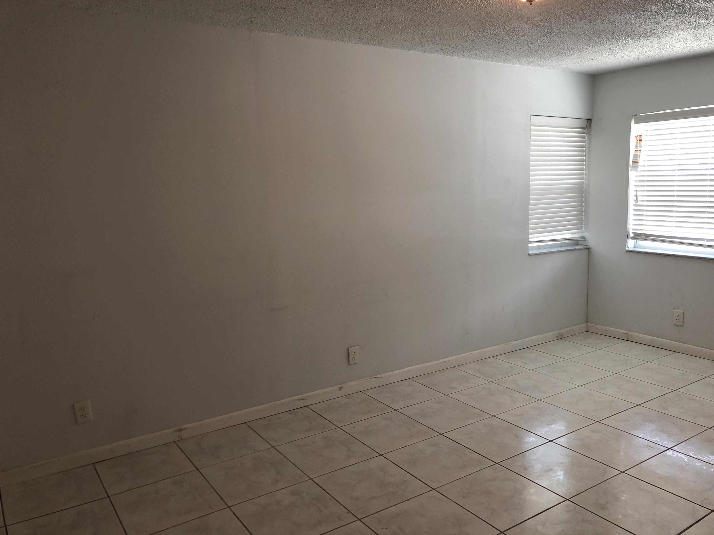 184 West 24th Street Riviera Beach, FL 33404 - Photo 26 of 27 IMG_4844