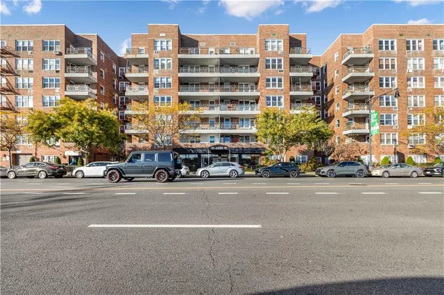 $349,000 | 1625 Emmons Avenue, Unit 4K | Sheepshead Bay