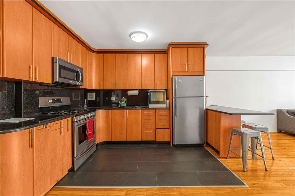 1625 Emmons Avenue, Unit 4K Brooklyn, NY 11235 - Photo 5 of 16