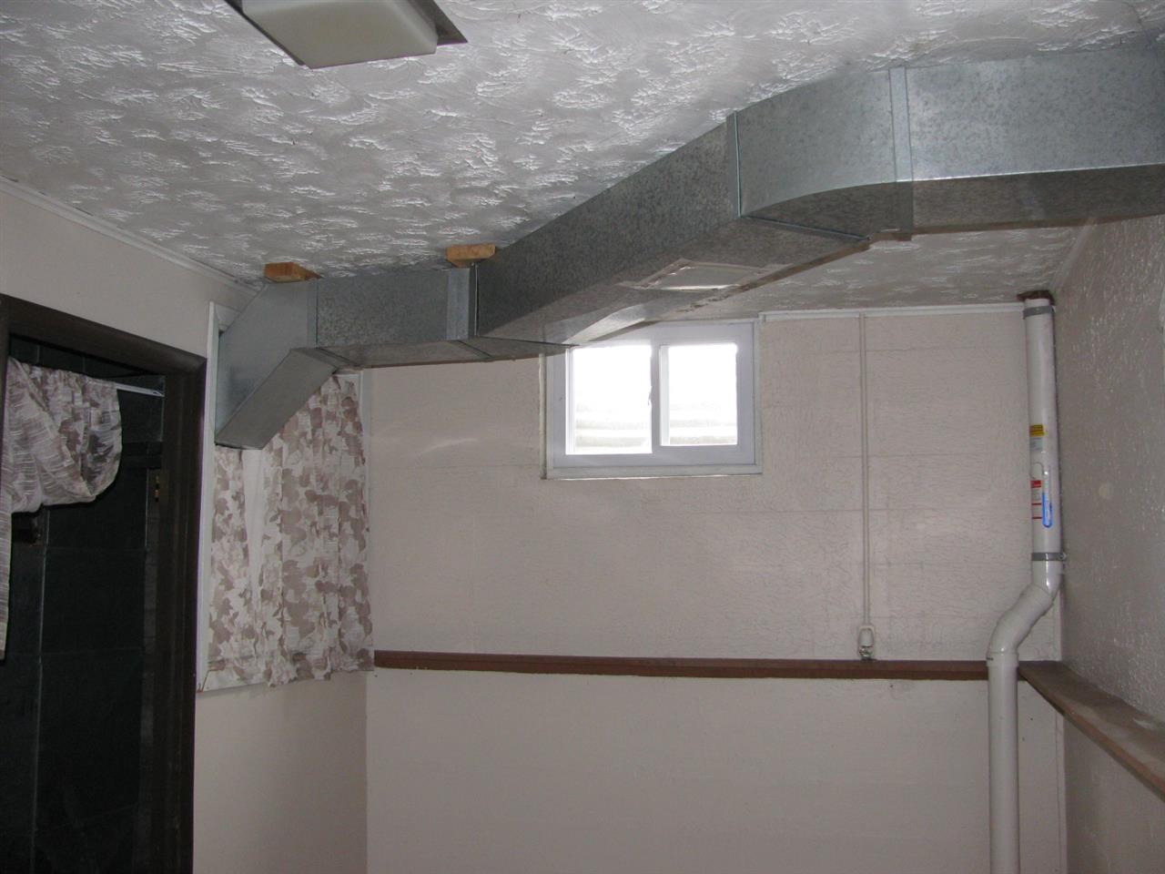 4405 Oasis Road Southeast West Liberty, IA 52776 - Photo 26 of 39 Gallery Image 26