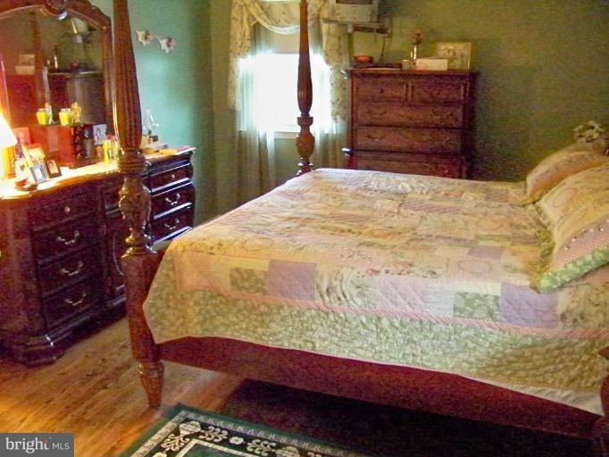 3309 View Ridge Court Manchester, MD 21102 - Photo 15 of 28 Master Bedroom #2