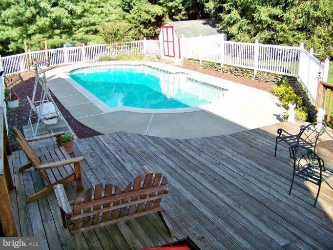3309 View Ridge Court Manchester, MD 21102 - Photo 23 of 28 Swimming Pool