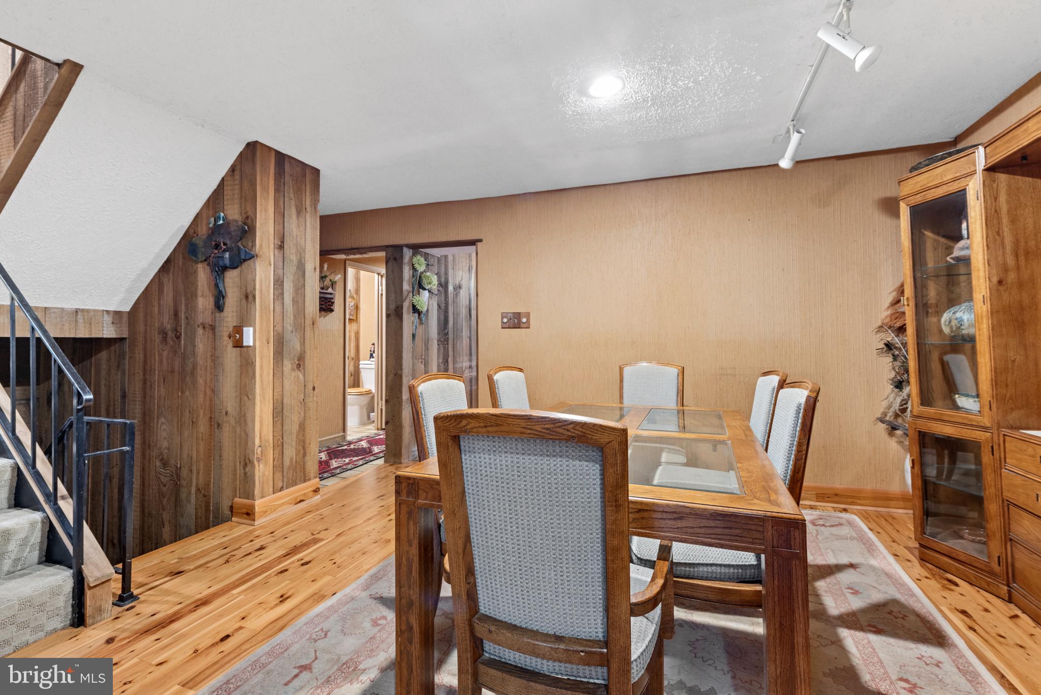 8246 Vosges Road Windsor Mill, MD 21244 - Photo 8 of 32 Gallery Image 8