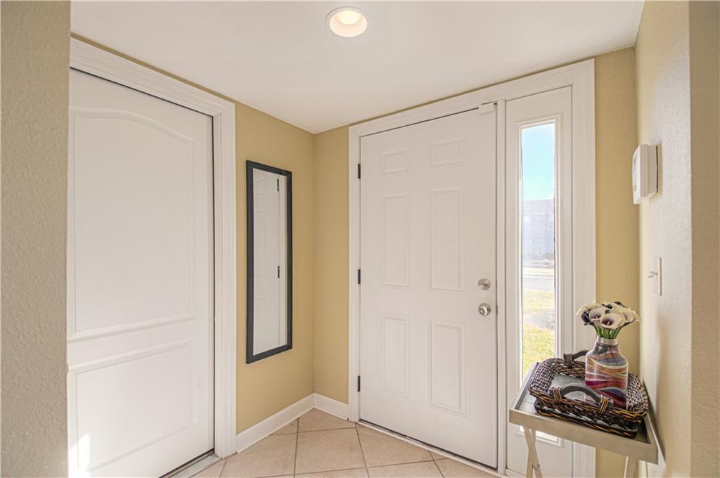 21032 Millridge Street Spring Hill, KS 66083 - Photo 3 of 29