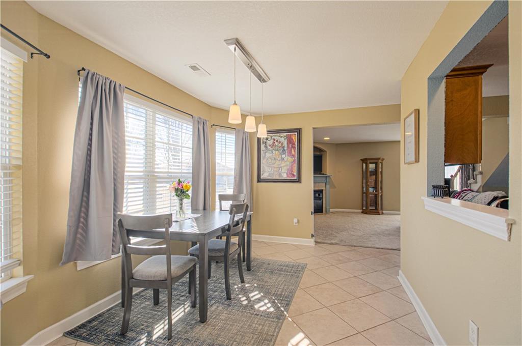 21032 Millridge Street Spring Hill, KS 66083 - Photo 4 of 29