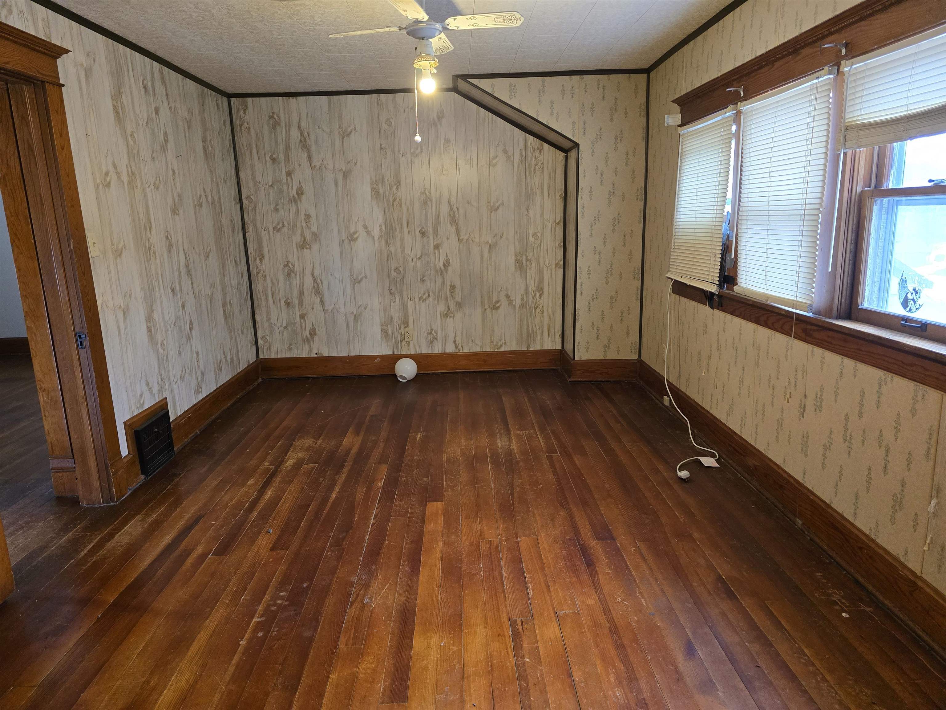 522 Canal Street Bloomington, WI 53804 - Photo 16 of 22