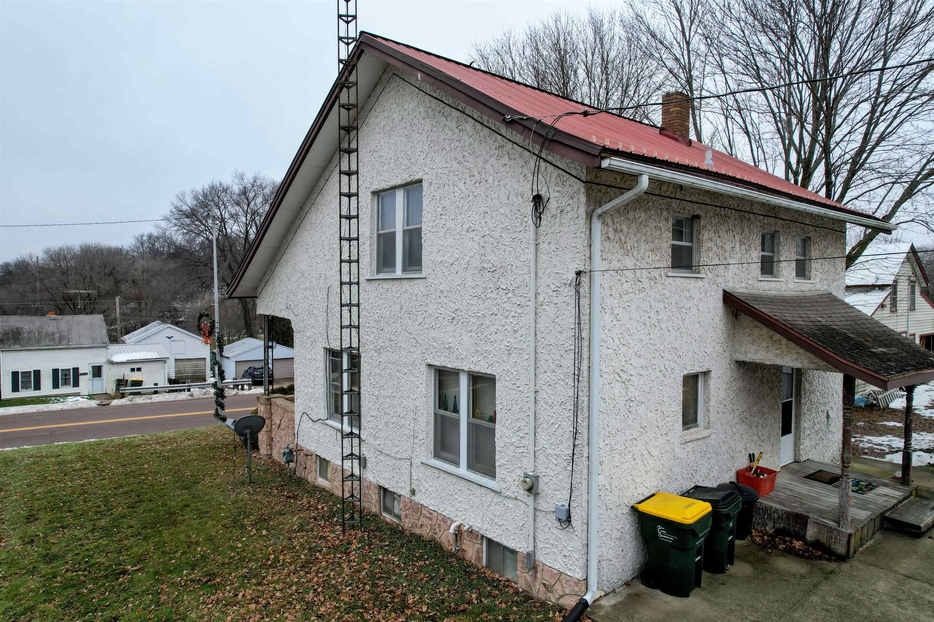 522 Canal Street Bloomington, WI 53804 - Photo 3 of 22