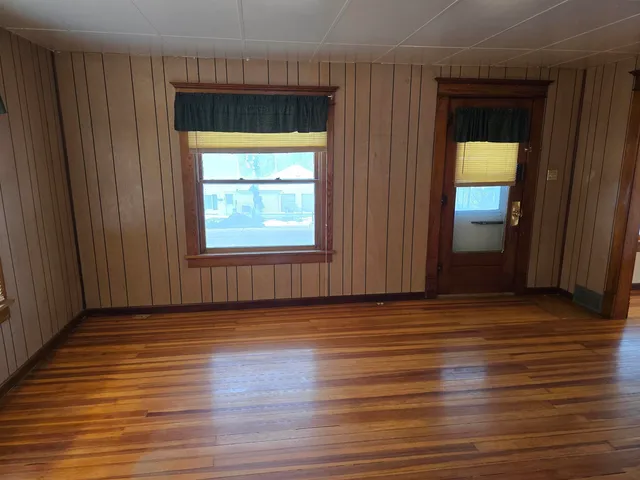 $114,900 | 522 Canal Street, Bloomington, WI 53804