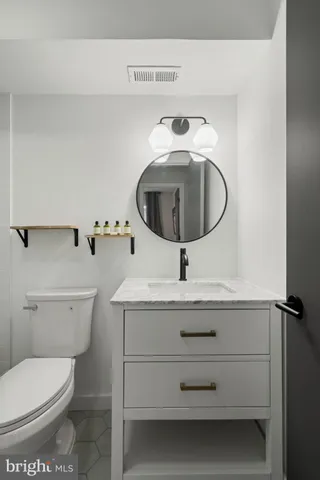 $330,000 | 7940 Sausalito Place, Unit 24E, Alexandria, VA 22309