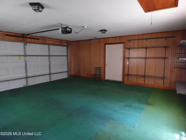 $1,500 | 606 Lakeview Avenue, McComb, MS 39648