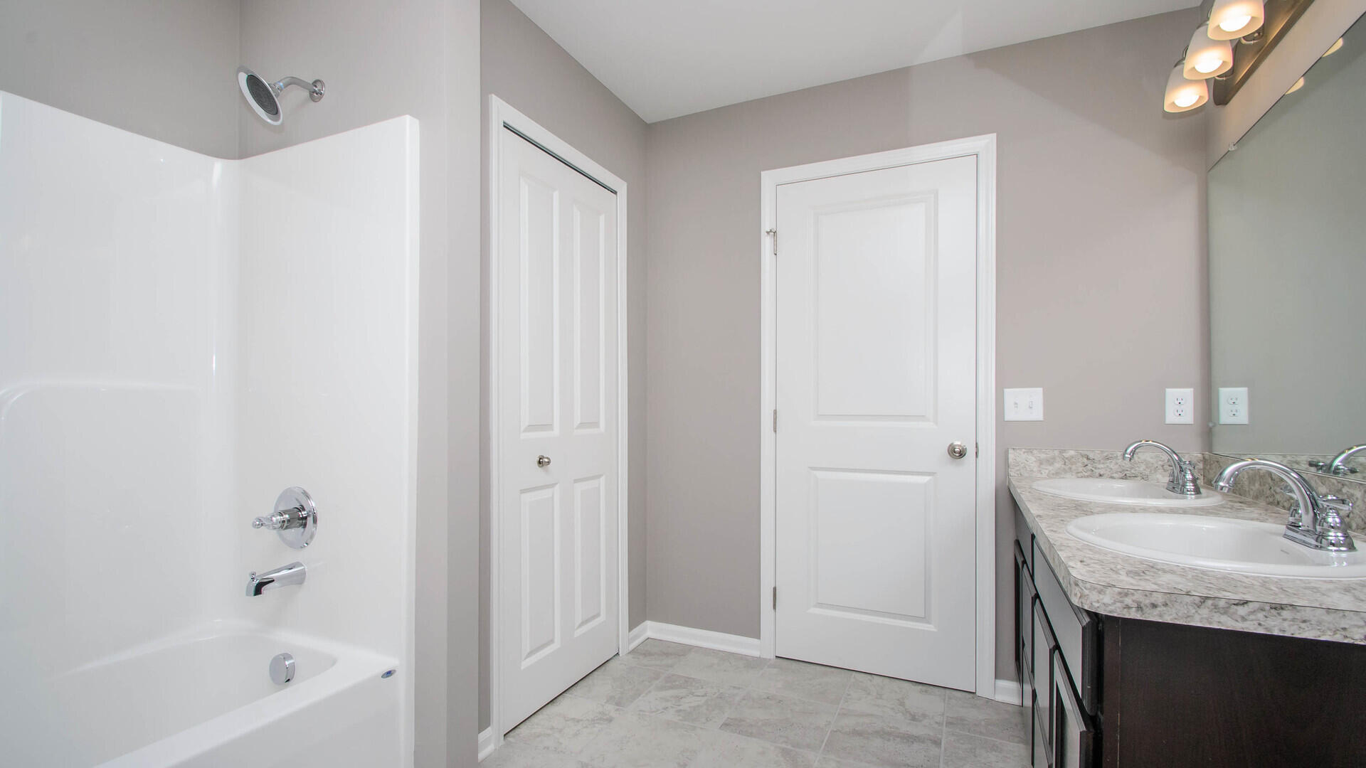 5092 Rutland Drive, Unit 71 Saline, MI 48176 - Photo 23 of 26 039_32