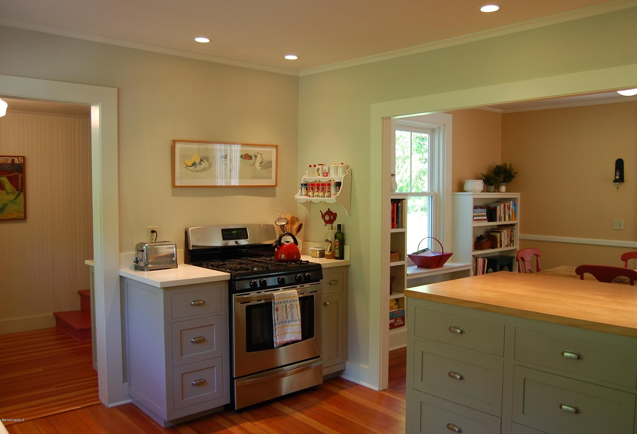5 Dugway Road West Stockbridge, MA 01236 - Photo 5 of 18 5 Kitchen to Dining