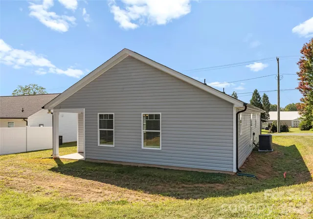 $299,950 | 805 East Mills Drive, Landis, NC 28088