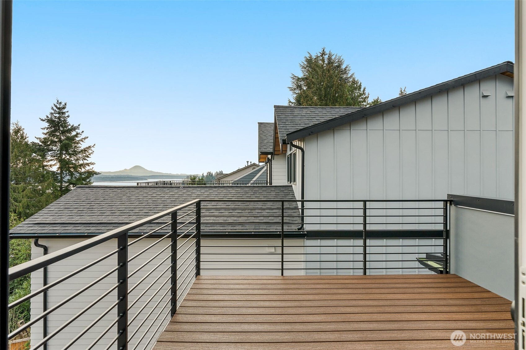 6038 50th Avenue Northeast, Unit B Seattle, WA 98115 - Photo 12 of 25