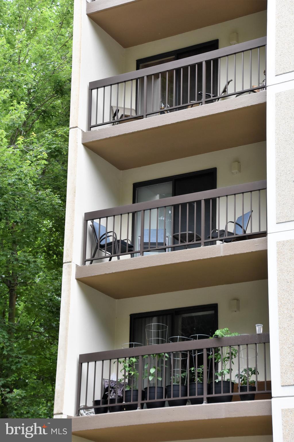 800 Avondale Road, Unit 4M Wallingford, PA 19086 - Photo 5 of 57