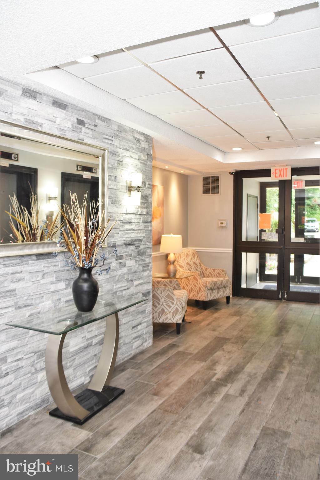 800 Avondale Road, Unit 4M Wallingford, PA 19086 - Photo 6 of 57