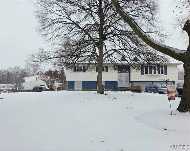 $175,000 | 17 Manor Lane, Royalton, NY 14105