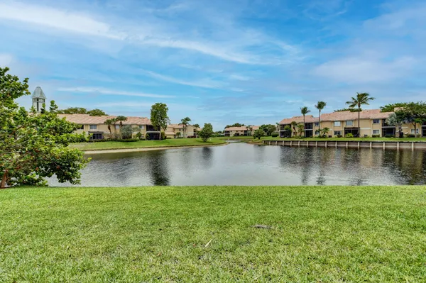 $3,000 | 23181 Fountain View Drive, Unit A, Boca Raton, FL 33433