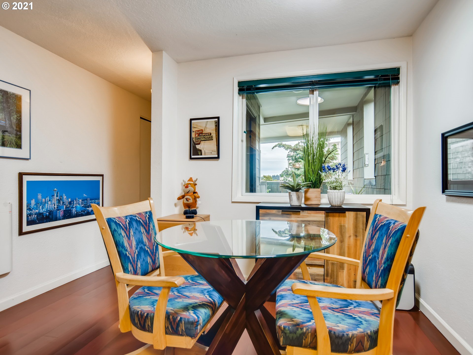 5630 South Riverside Lane, Unit 5 Portland, OR 97239 - Photo 13 of 28 Gallery Image 13