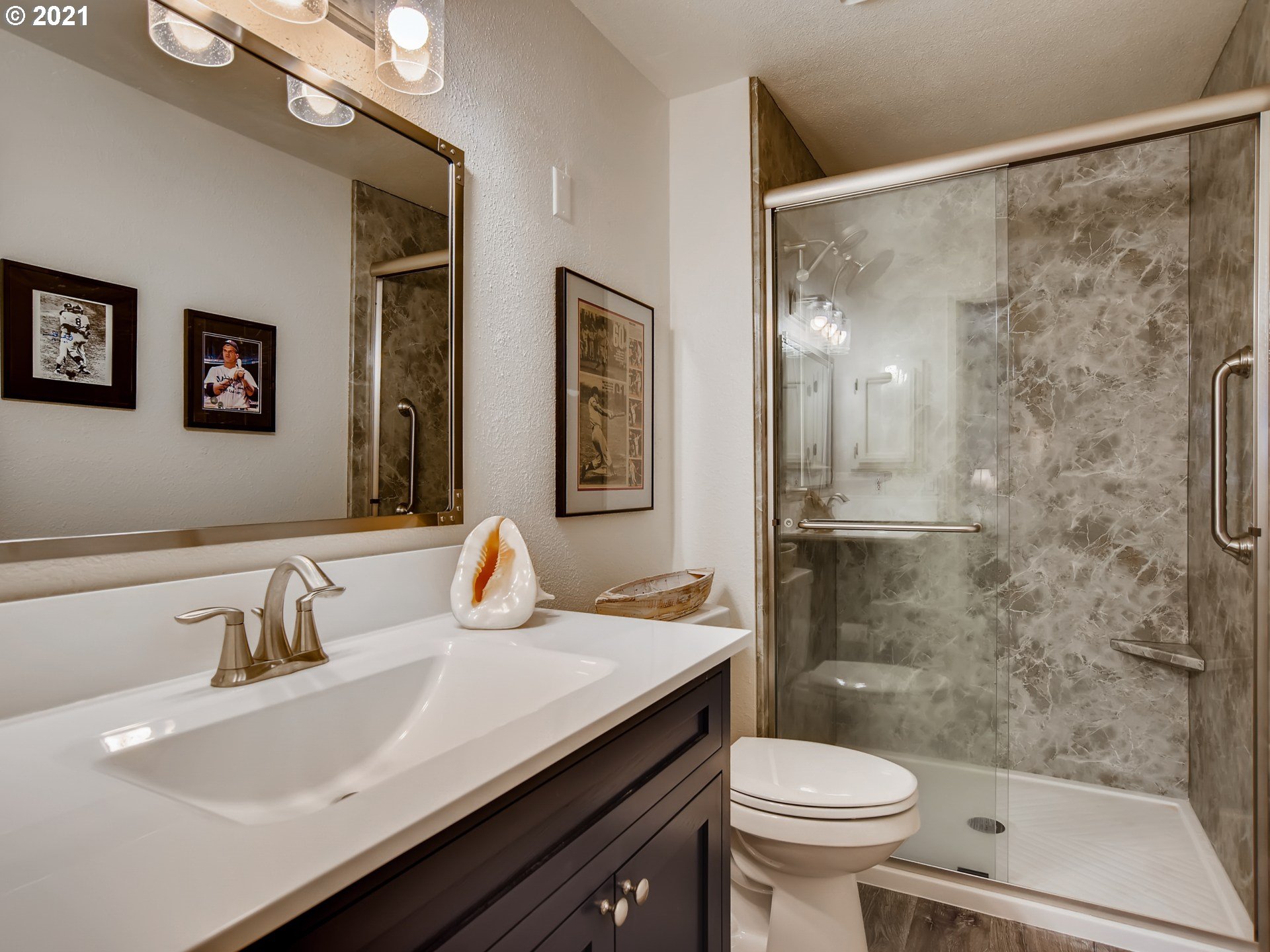 5630 South Riverside Lane, Unit 5 Portland, OR 97239 - Photo 18 of 28 Gallery Image 18
