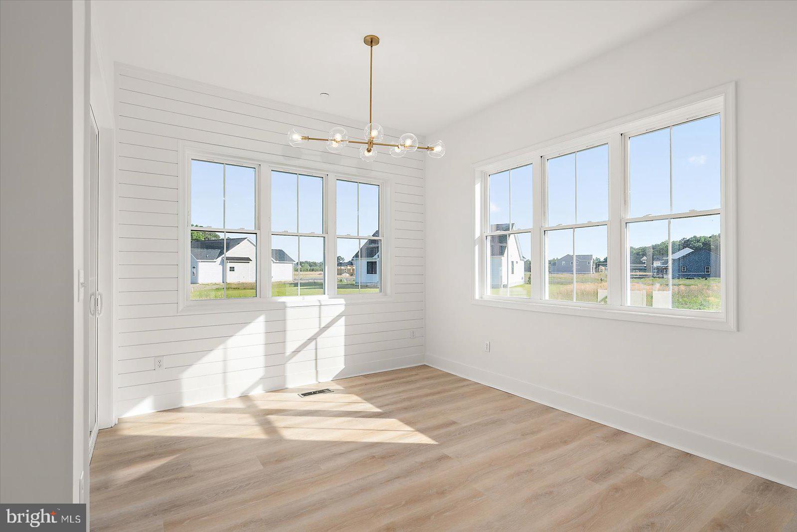 75 King Richard Road Berlin, MD 21811 - Photo 23 of 107 Dining area with lots of natural light