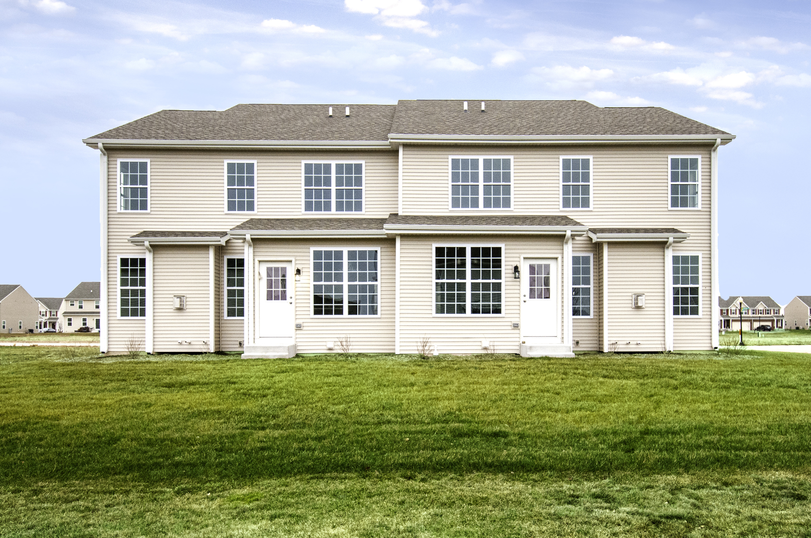 1095 Freedom Road Elburn, IL 60119 - Photo 3 of 17