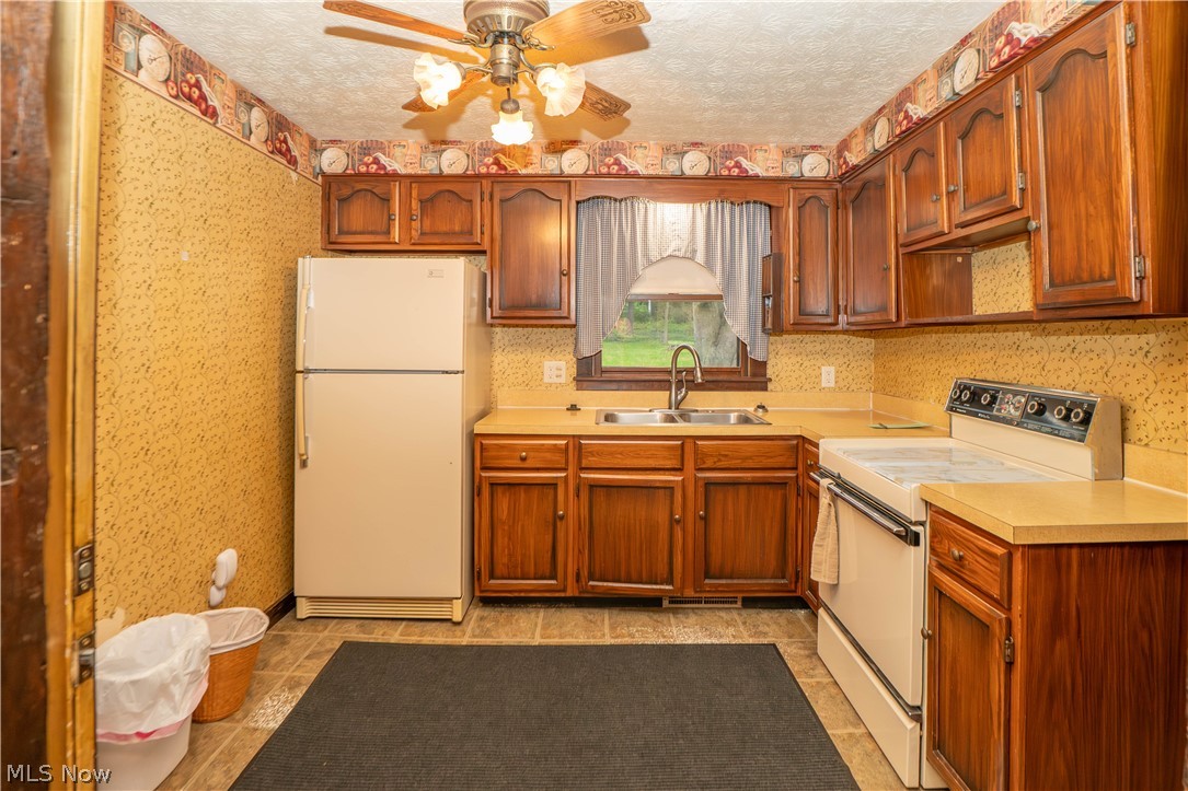 2909 Sanitarium Road Akron, OH 44312 - Photo 7 of 27