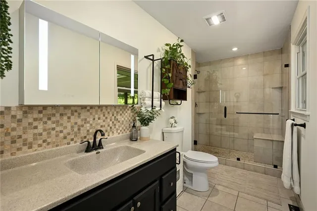 $355,000 | 945 Glengera Street, Peculiar, MO 64078