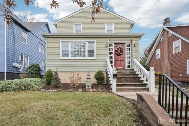 $649,000 | 109 North 2nd Avenue, Highland Park, NJ 08904