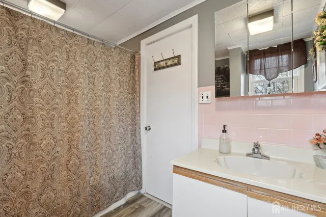 $649,000 | 109 North 2nd Avenue, Highland Park, NJ 08904