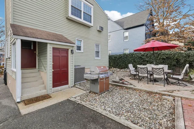 $649,000 | 109 North 2nd Avenue, Highland Park, NJ 08904