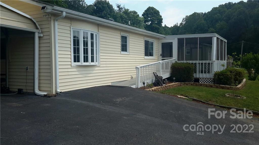 2445 Old Greenlee Road Marion, NC 28752 - Photo 1 of 37 Gallery Image 1