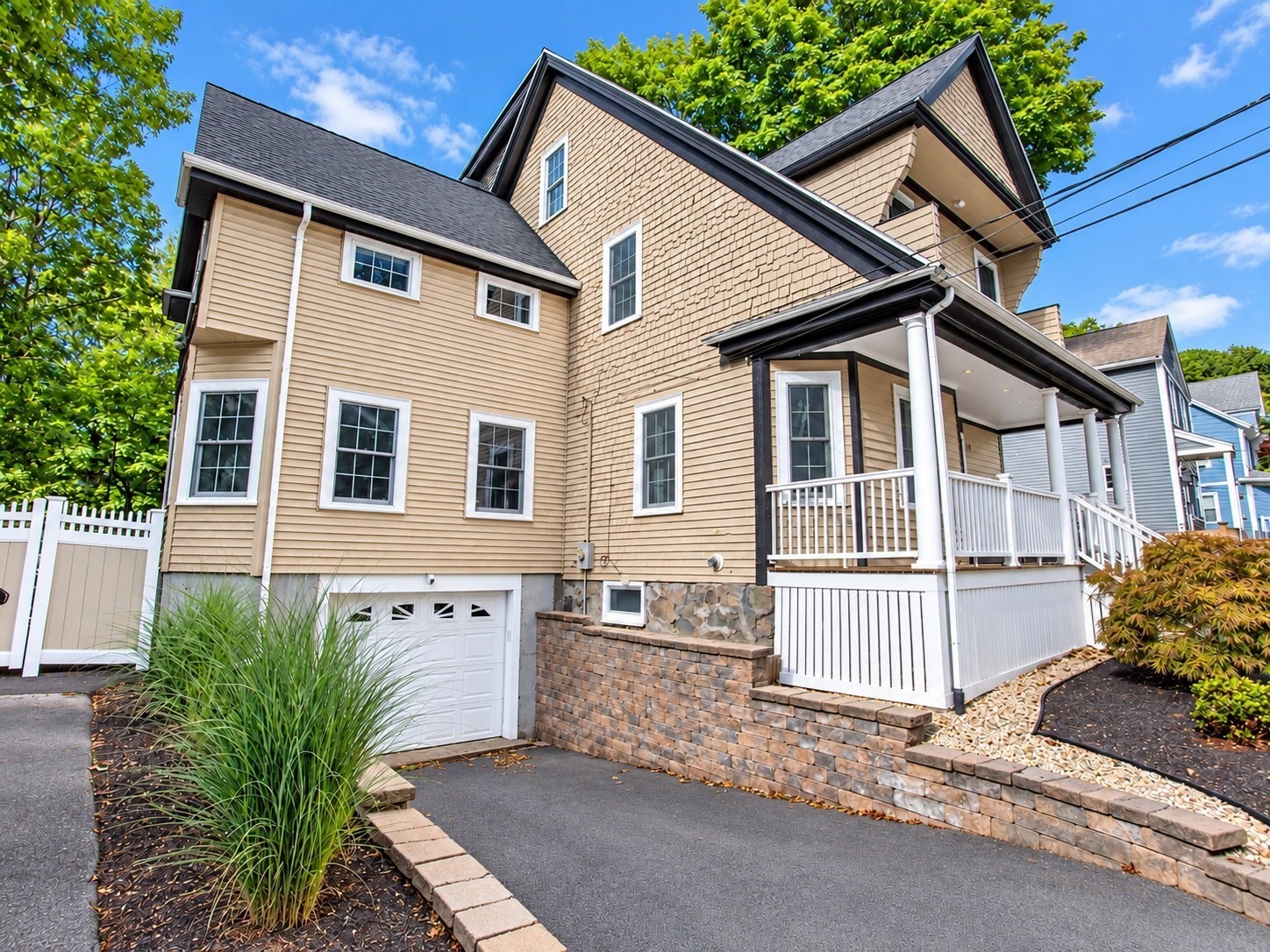 84 Spring Street Wakefield, MA 01880 - Photo 3 of 35 Gallery Image 3